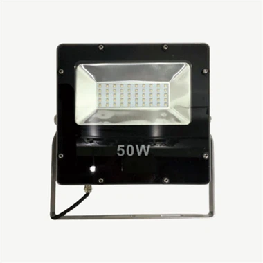 Światło powodziowe LED o mocy 100 W
